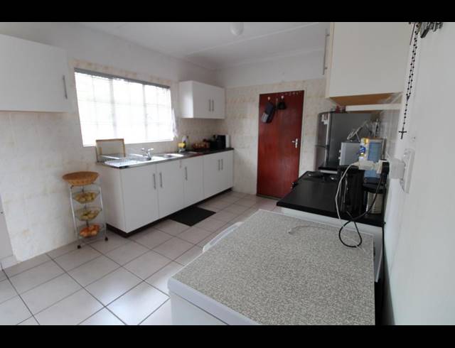 3 BEDROOM SECTIONAL TITLE SOLD IN LINCOLN MEADE